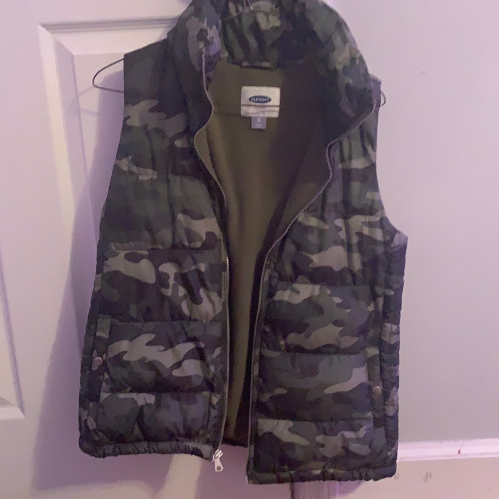 camo vest